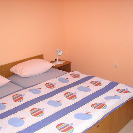 Apartments Mara Трогир Екстериор снимка