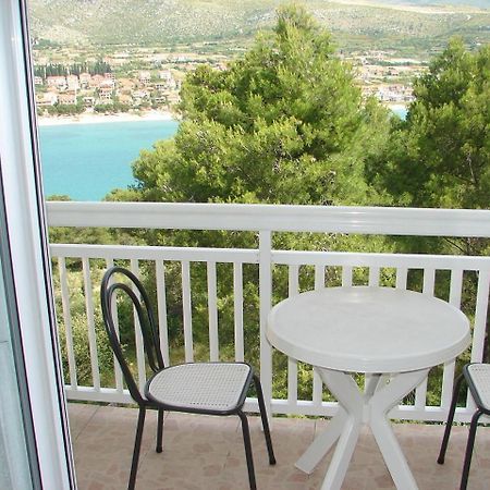 Apartments Mara Трогир Екстериор снимка