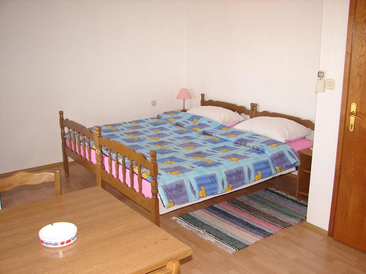 Apartments Mara Трогир Екстериор снимка