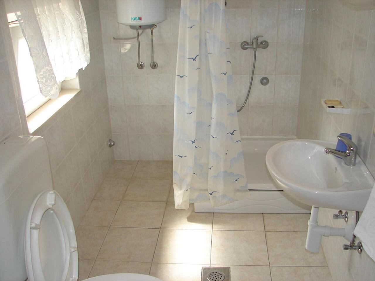 Apartments Mara Трогир Екстериор снимка