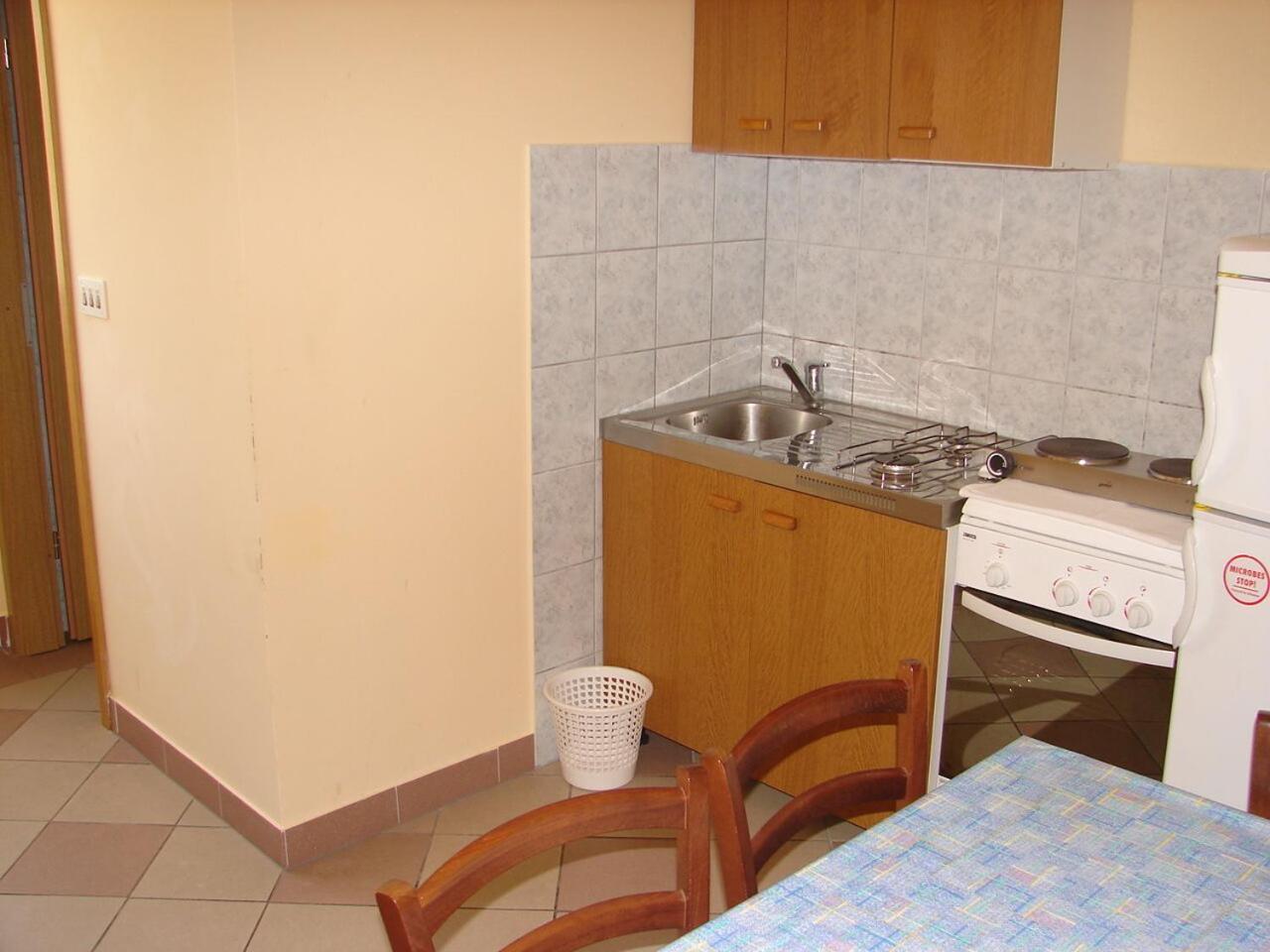 Apartments Mara Трогир Екстериор снимка