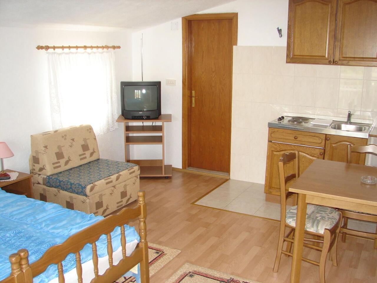 Apartments Mara Трогир Екстериор снимка